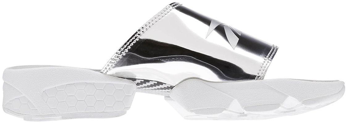 (W) Reebok InstaPump Fury Slide 'Waktu Ajaib' BD3190 Order (W) Reebok InstaPump Fury Slide 'Waktu Ajaib' BD3190
