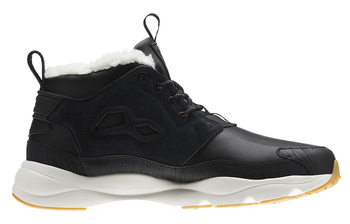 Order (W) Reebok Furylite Chukka 'Arctic Black Fleece' Pria/Wanita Hitam Fleece BS5398