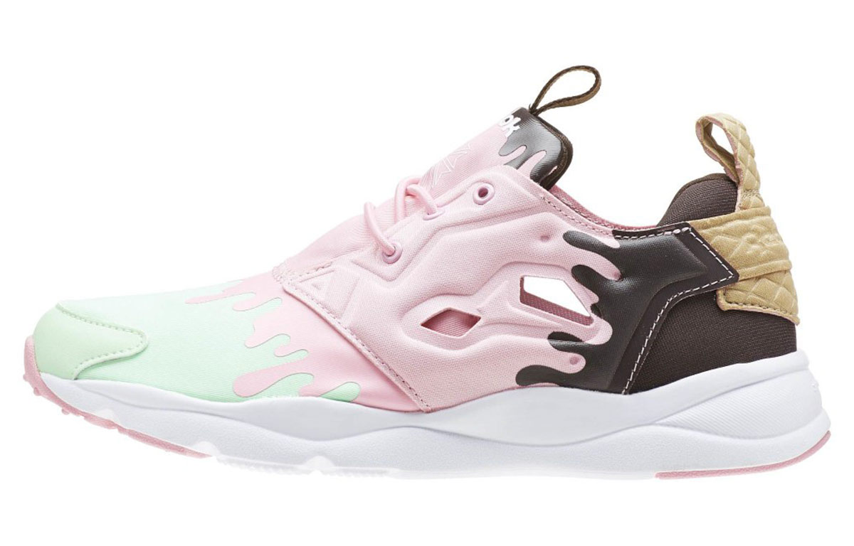 (Women) Reebok Furylite IC Indoor Court Running Shoes Pink BD3166