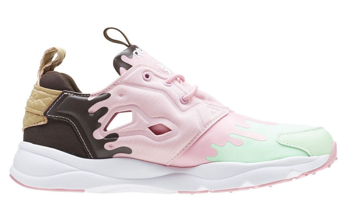 Order Reebok Furylite IC 女款 粉色 運動鞋