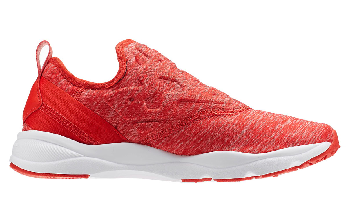 Order (W) Reebok Furylite Slip On ''Jersey Rot Weiß'' AR3049
