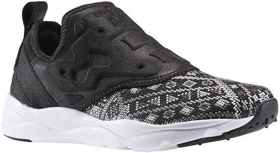 (W) 锐步Furylite懒人跑鞋黑白配色 BD4460 Lookbook (W) 锐步Furylite懒人跑鞋黑白配色 BD4460