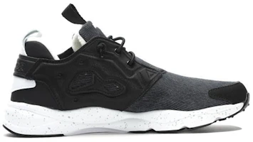 Order Reebok Furylite 冬季款舒適耐磨跑步鞋 女款 黑灰