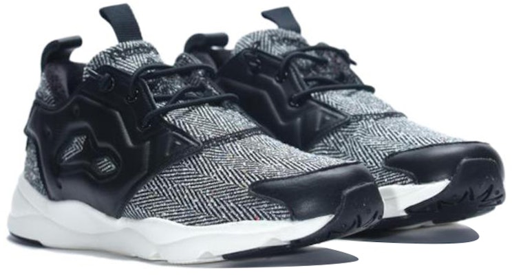 (Women) Reebok Furylite Winter 'Black Grey' V70752 Lookbook (Women) Reebok Furylite Winter 'Black Grey' V70752