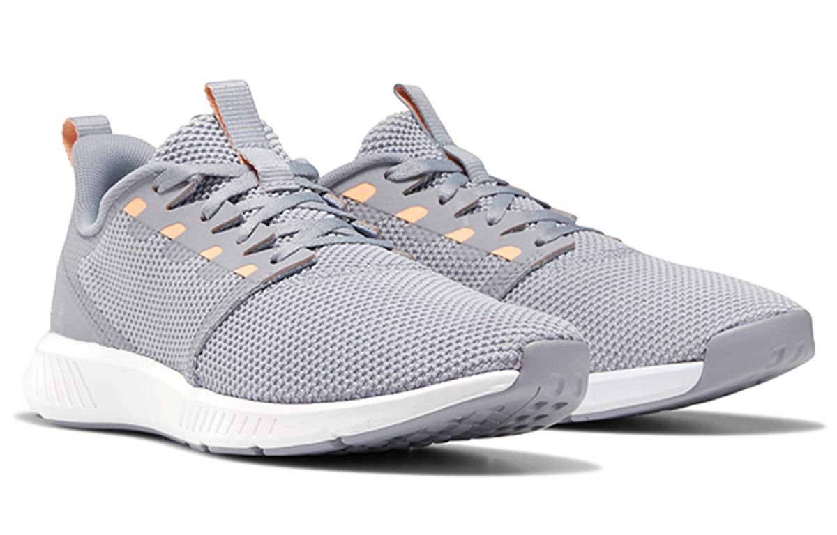 Lookbook (W) Reebok Fusium Lite Baskets Basses Running Gris DV5581