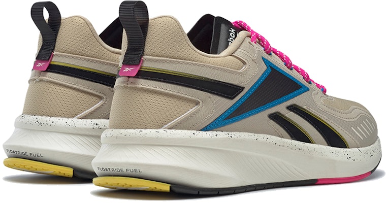 Reebok Fusium Run 2 輕便 低筒 跑步鞋 女款 淺棕 Shop Reebok Fusium Run 2 輕便 低筒 跑步鞋 女款 淺棕
