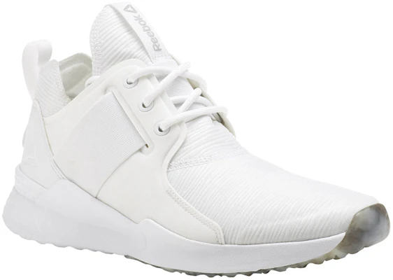 (W) Reebok Guresu 1.0 Blanc CM8878 Lookbook (W) Reebok Guresu 1.0 Blanc CM8878