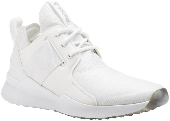 (Women) Reebok Guresu 1.0 White CM8878 Lookbook (Women) Reebok Guresu 1.0 White CM8878