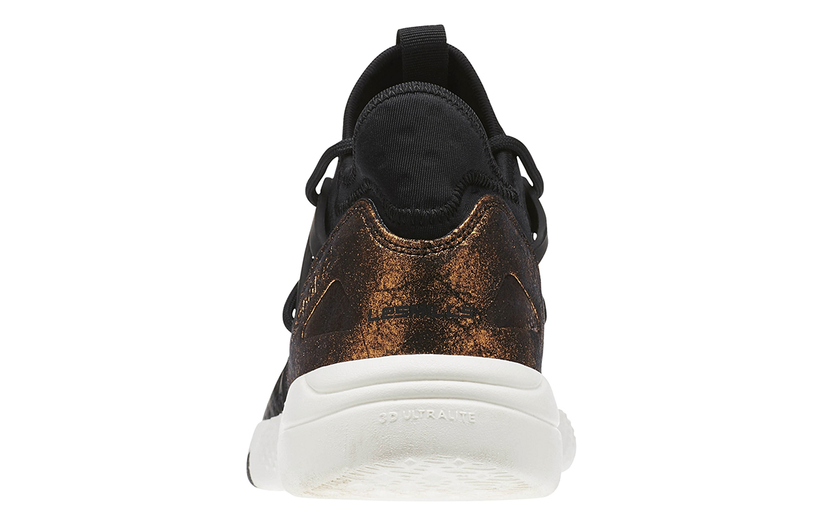Purchase (W) Reebok Hayasu ''Noir Or'' AR2393