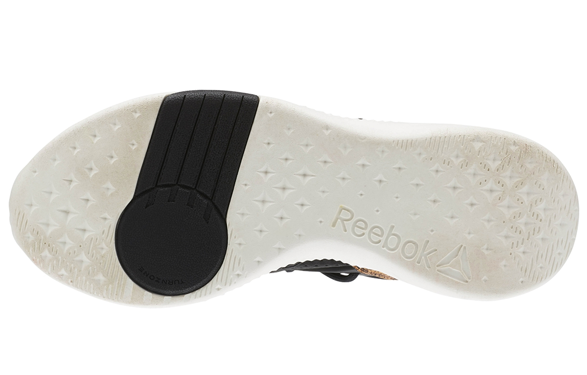Details for (W) Reebok Hayasu ''Noir Or'' AR2393