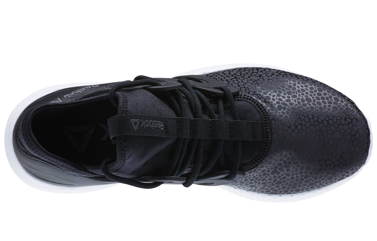 Shop (W) Reebok Hayasu ''Noir Blanc'' AR3149