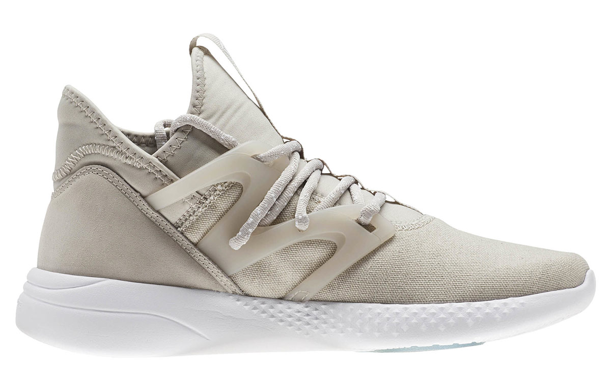 Order (W) Reebok Hayasu ''Khaki Runner'' Hardloopschoenen CN1938