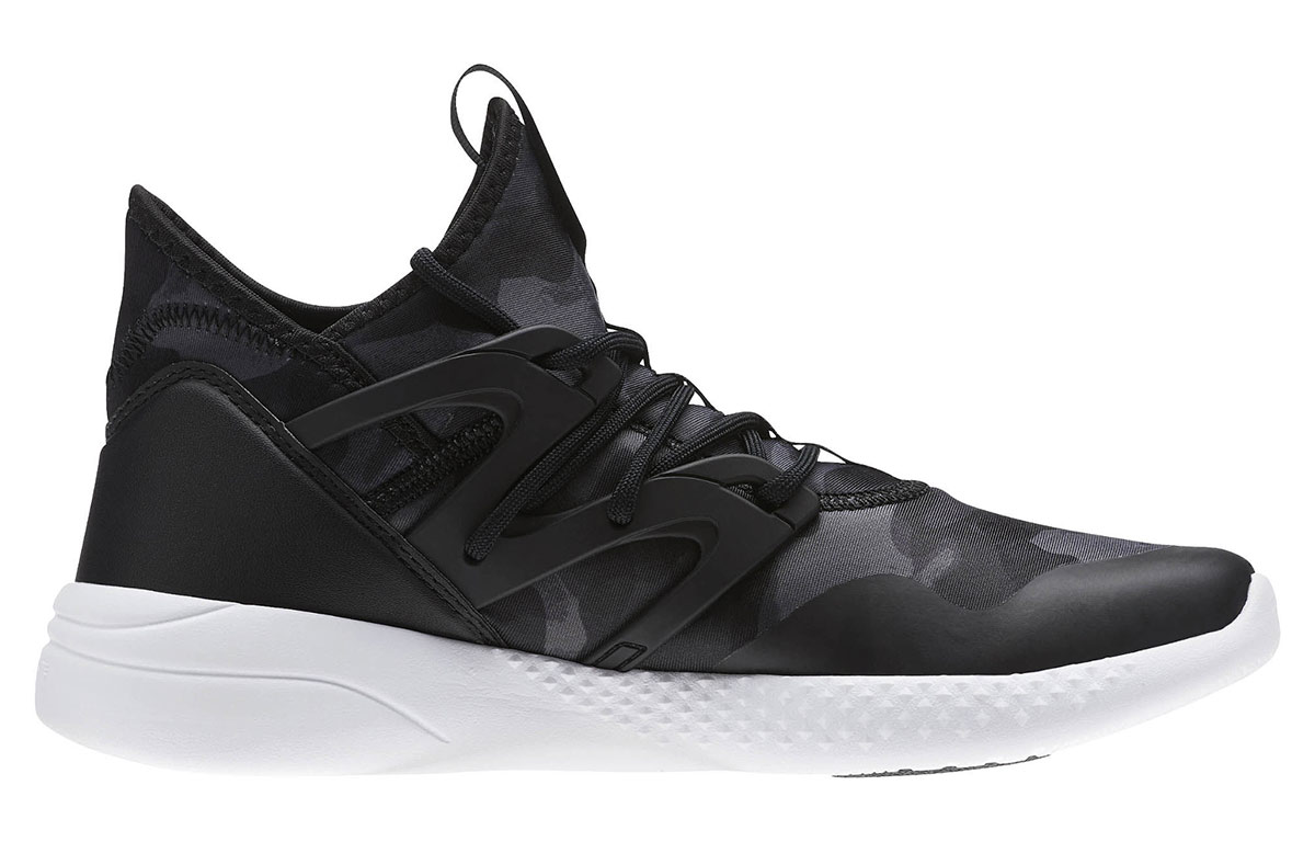 Order (W) Reebok Hayasu Ltd Hitam BS8273