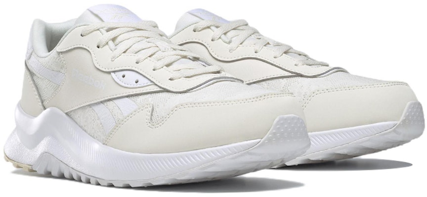 Reebok Heritance 低幫耐磨跑步鞋 女款 米白 Lookbook Reebok Heritance 低幫耐磨跑步鞋 女款 米白