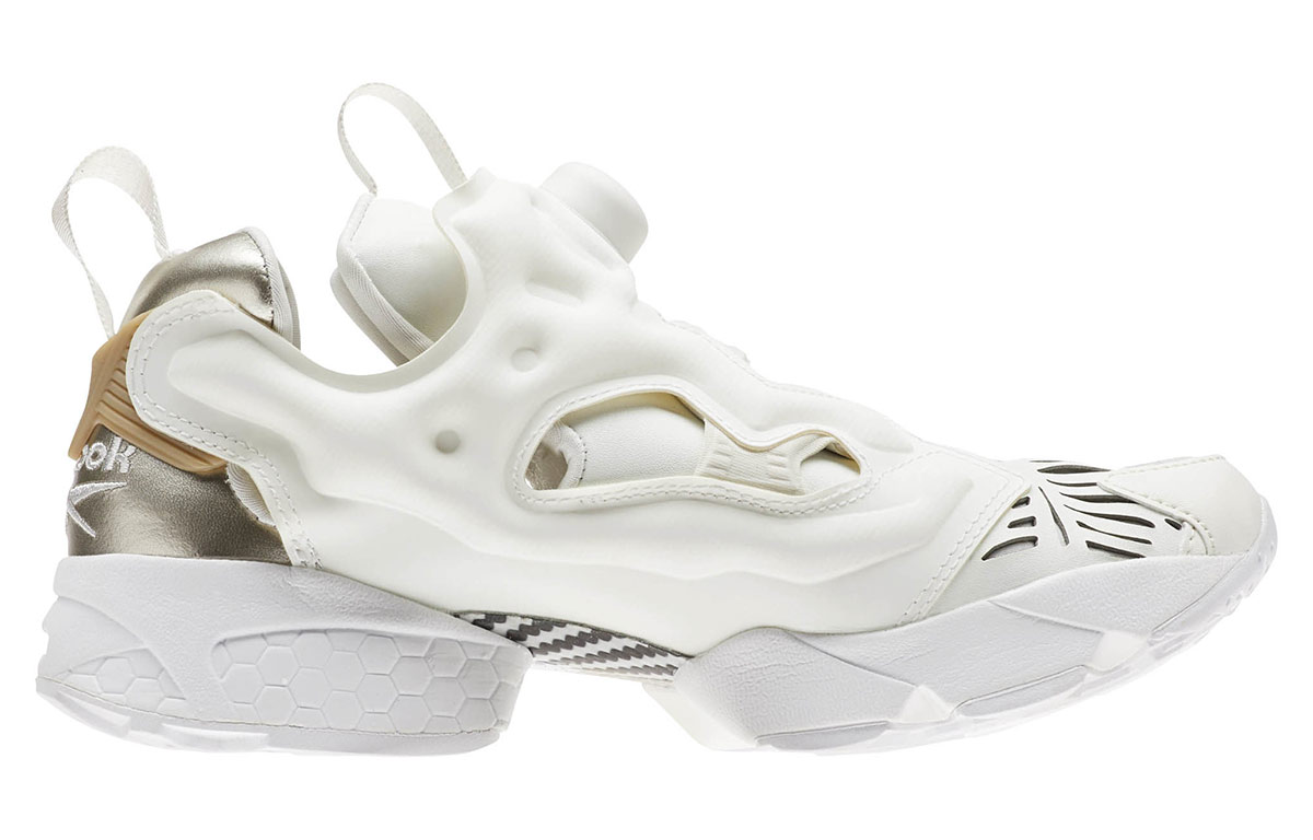Order (W) Reebok Instapump Fury Cutouts Baskets Running Blanches CM9817