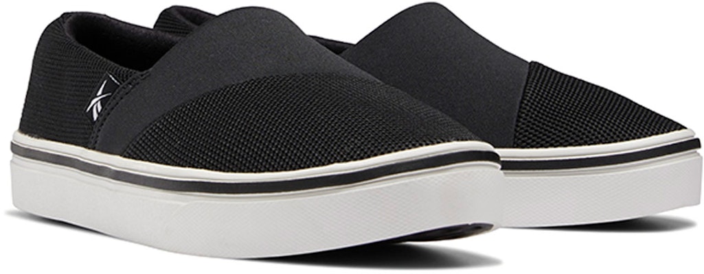 (W) Reebok Katura 'Hitam Putih' FZ0474 Lookbook (W) Reebok Katura 'Hitam Putih' FZ0474