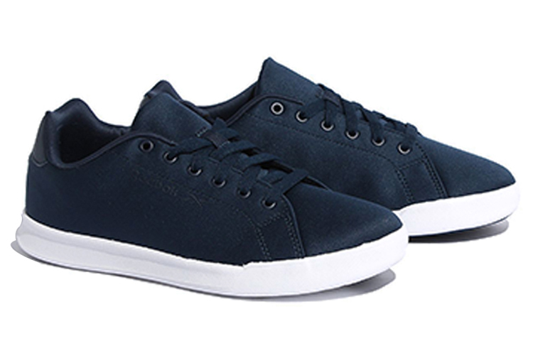 Lookbook (W) Reebok Lux Walk 'Biru Putih Hitam' G55451