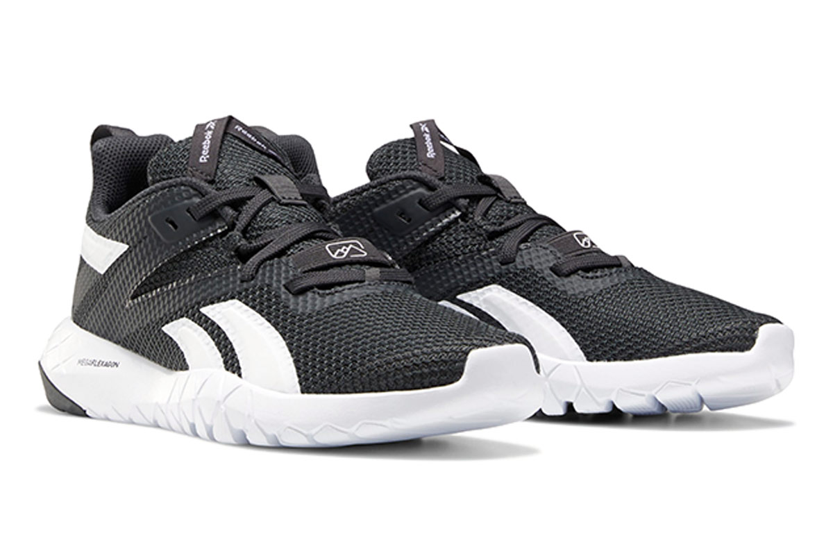 Lookbook (W) Reebok Mega Flexagon ''Zwart Wit'' FV0515