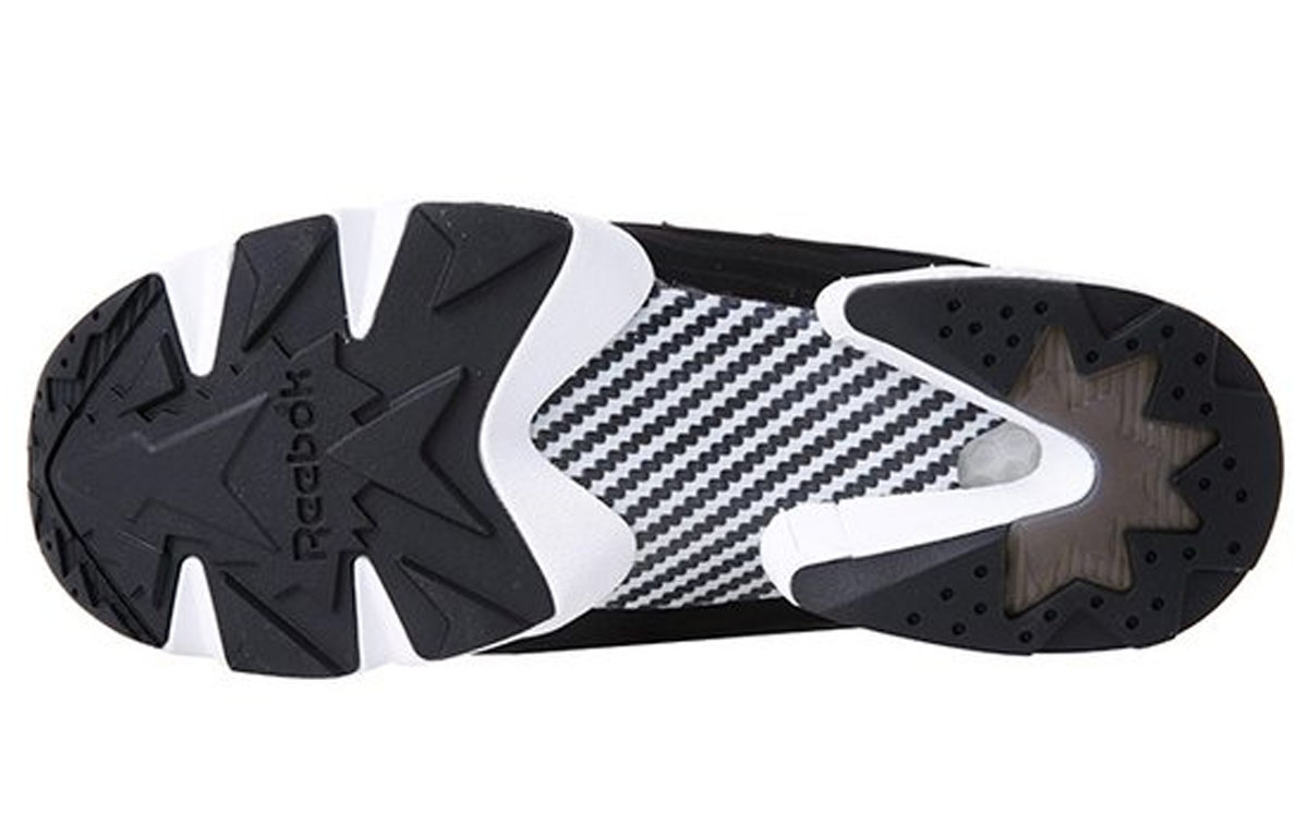 Shop (W) リーボック Naked x インスタポンプフューリー SC 黒/白 V70166