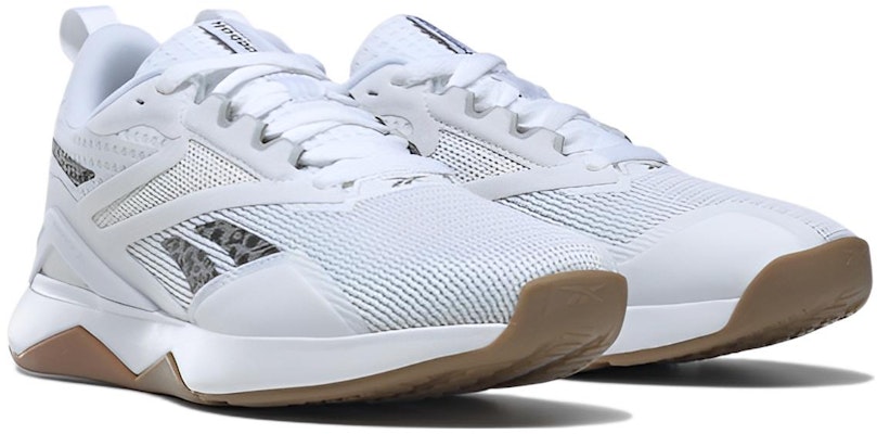 (W) Reebok Nanoflex TR 20 'Putih Hitam Karet Gum' HQ4224 Lookbook (W) Reebok Nanoflex TR 20 'Putih Hitam Karet Gum' HQ4224