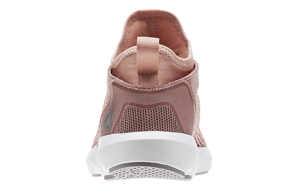 Shop (W) Reebok Plus Runner 2.0 'Merah Muda' CN1082
