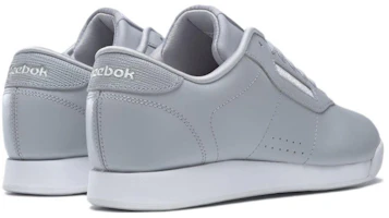 Shop Reebok Princess Leather 輕便耐磨防滑 低幫 板鞋 女款 灰色