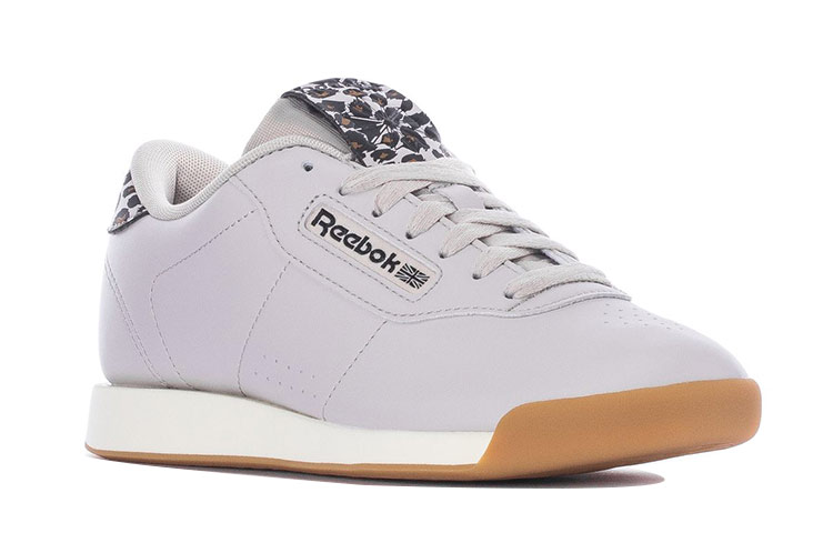 Lookbook (W) Reebok Princess Low ''Grau'' GZ8649