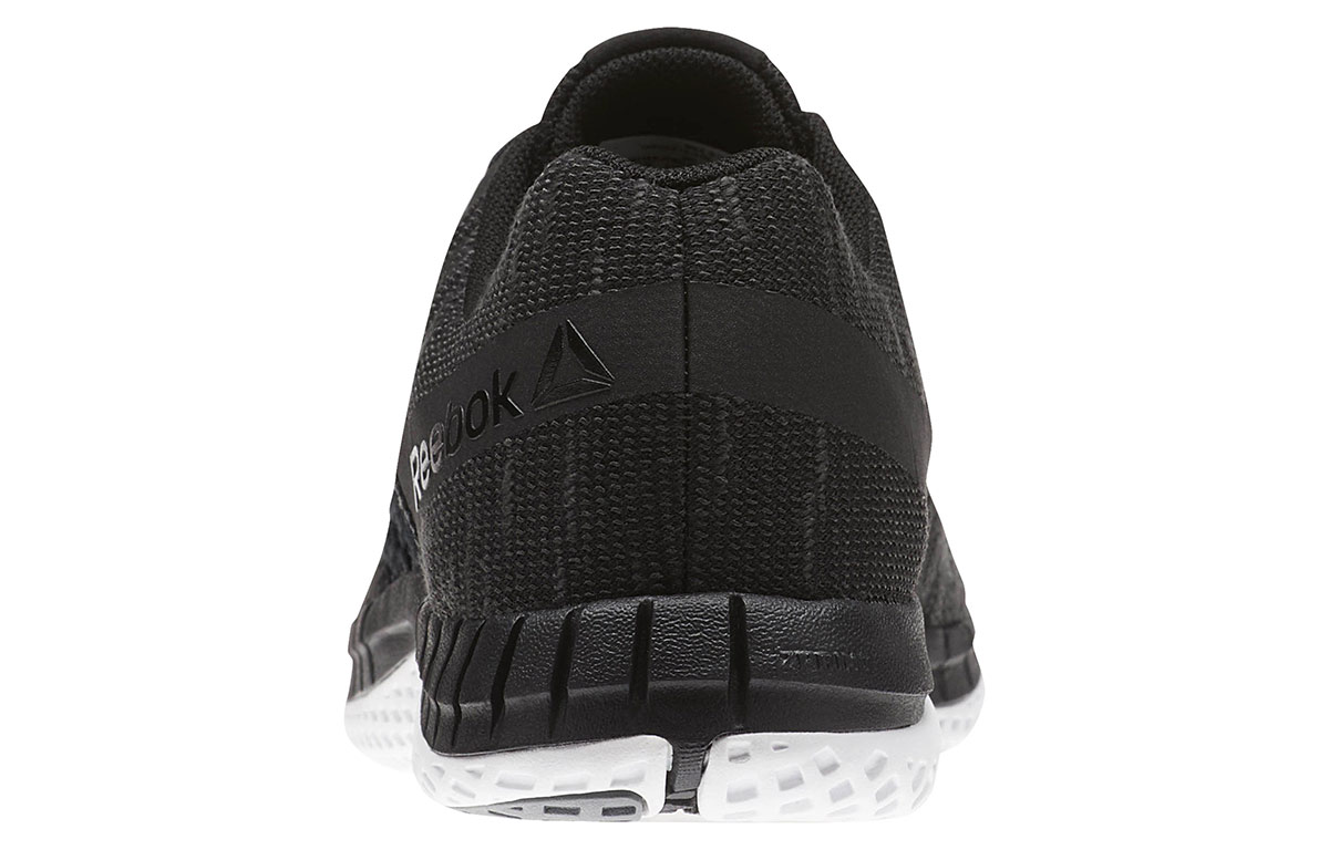 Shop (W) Reebok Print Run Distance ''Nero Scarpe Running Basse'' CN0417