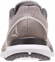 Shop Reebok Print Smooth Ultraknit 輕便透氣 低幫跑步鞋 女款 灰