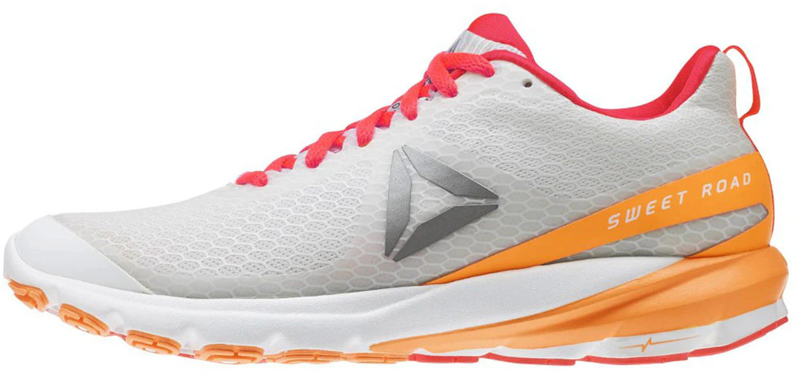 women-reebok-pump-plus-tech-white-running-bd-5947