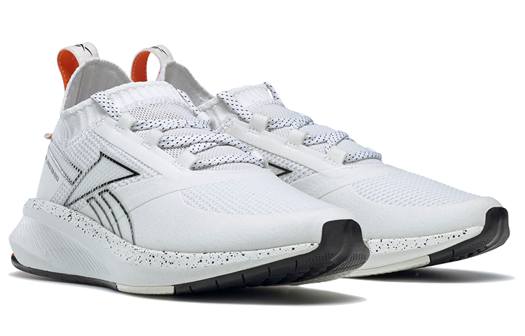 Lookbook (W) Reebok Rbk Fusium Run ''Wit'' FV6227