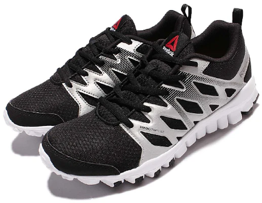 (W) Reebok Realflex Train 4.0 'Negro Plata' BD4245 Lookbook (W) Reebok Realflex Train 4.0 'Negro Plata' BD4245