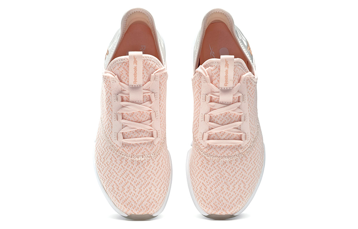 Shop (W) Reebok Reebokt Dailyfi Roze/Wit G57815
