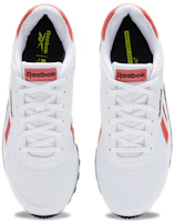 Shop Reebok Rewind Run 舒適耐磨低幫跑步鞋 女款 雲白