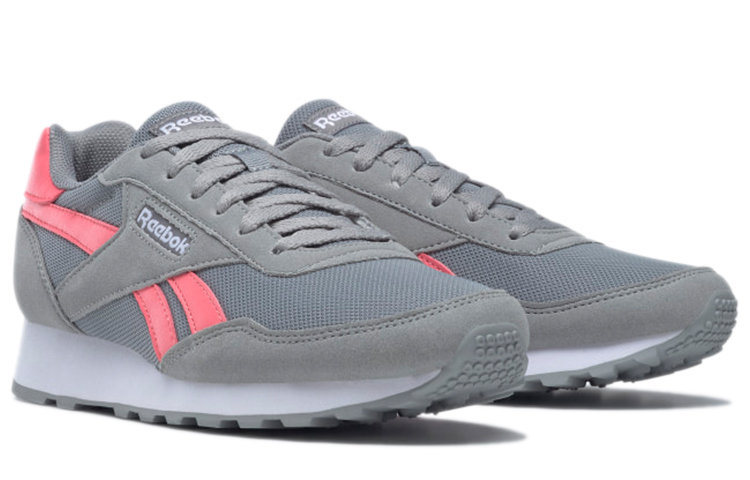 Lookbook (W) Reebok Rewind Run 'Gris Low-Top' zapatillas retro. FY9728