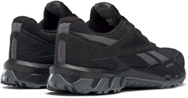 Shop Reebok Ridgerider 5 低筒 跑步鞋 女款 炭黑