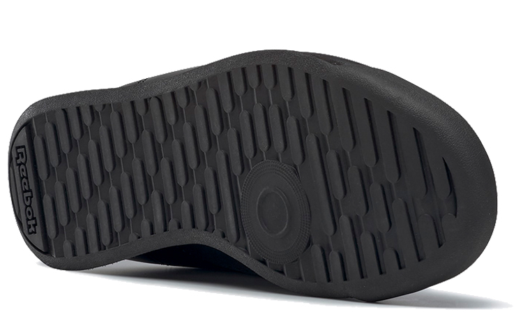 Details for (W) Reebok Royal Charm ''Triple Black'' Sneakers Zwart CN0964