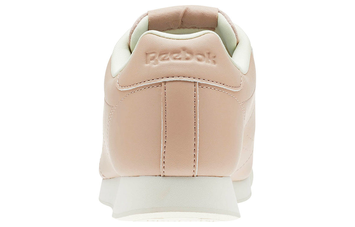 Shop (W) Reebok Royal Charm Scarpe da Corsa Rosa CN5872