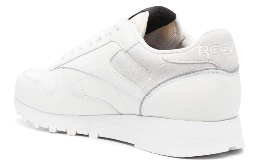 Lookbook (W) Reebok Royal Cljog 3 'Kenyamanan Putih' RMIA012C99LEA002WOMAN