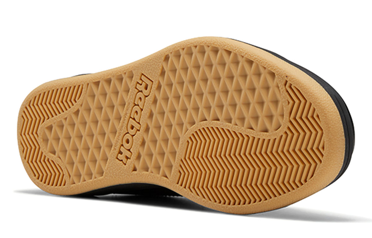 Details for Reebok Royal Complete Clean 2.0 女款 黑色 板鞋

Reebok Royal Complete Clean 2.0 女版 黑色 平底鞋