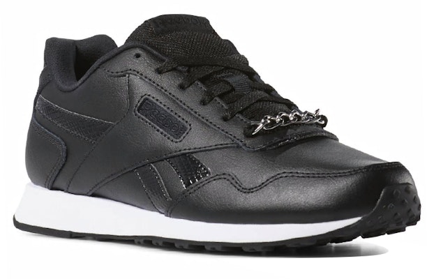 (W) Reebok Royal Glide LX 'Hitam' CN7319 Lookbook (W) Reebok Royal Glide LX 'Hitam' CN7319