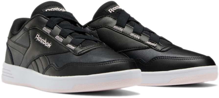 (W) Reebok Royal Techque T 'Casual Hitam Low-Top Nyaman' GW7721 Lookbook (W) Reebok Royal Techque T 'Casual Hitam Low-Top Nyaman' GW7721