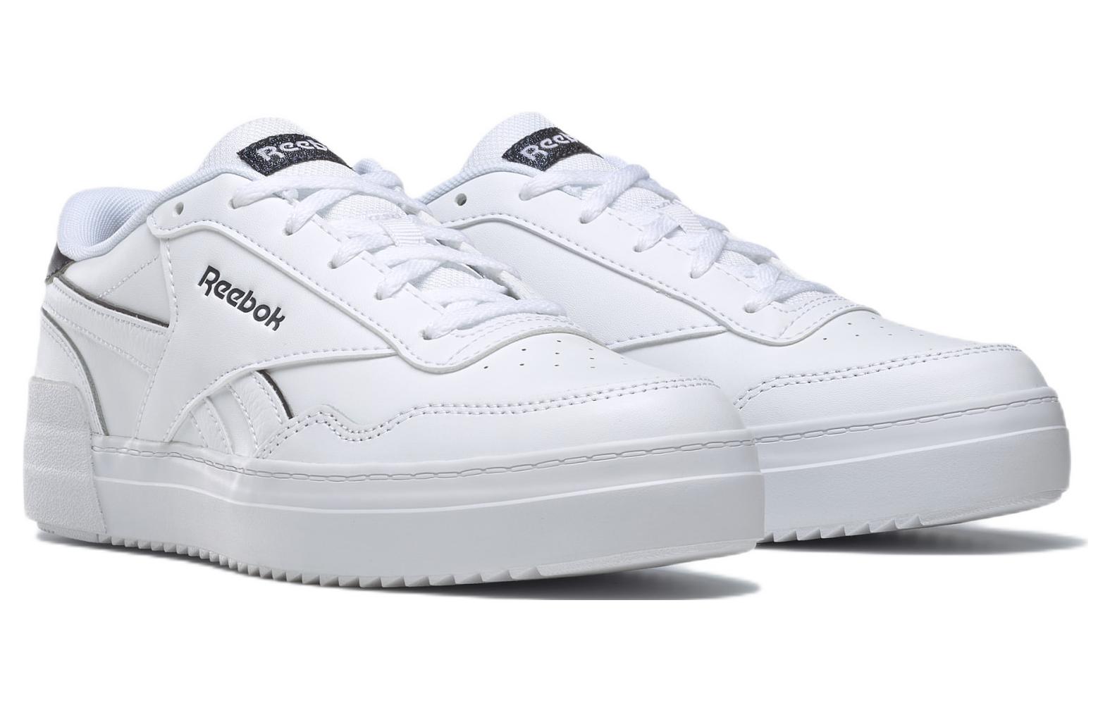 Lookbook (W) Reebok Royal Techque T Bold 2 ''Wit'' GX5953