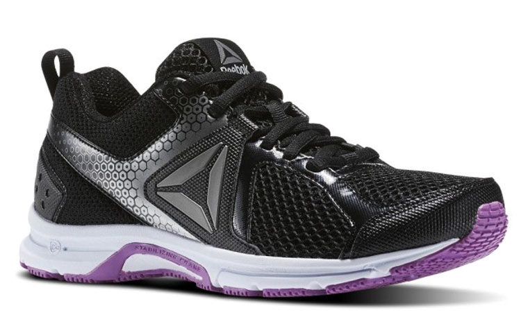 Lookbook (W) Reebok Runner 2.0 MT ''Schwarz Lila'' BS8401