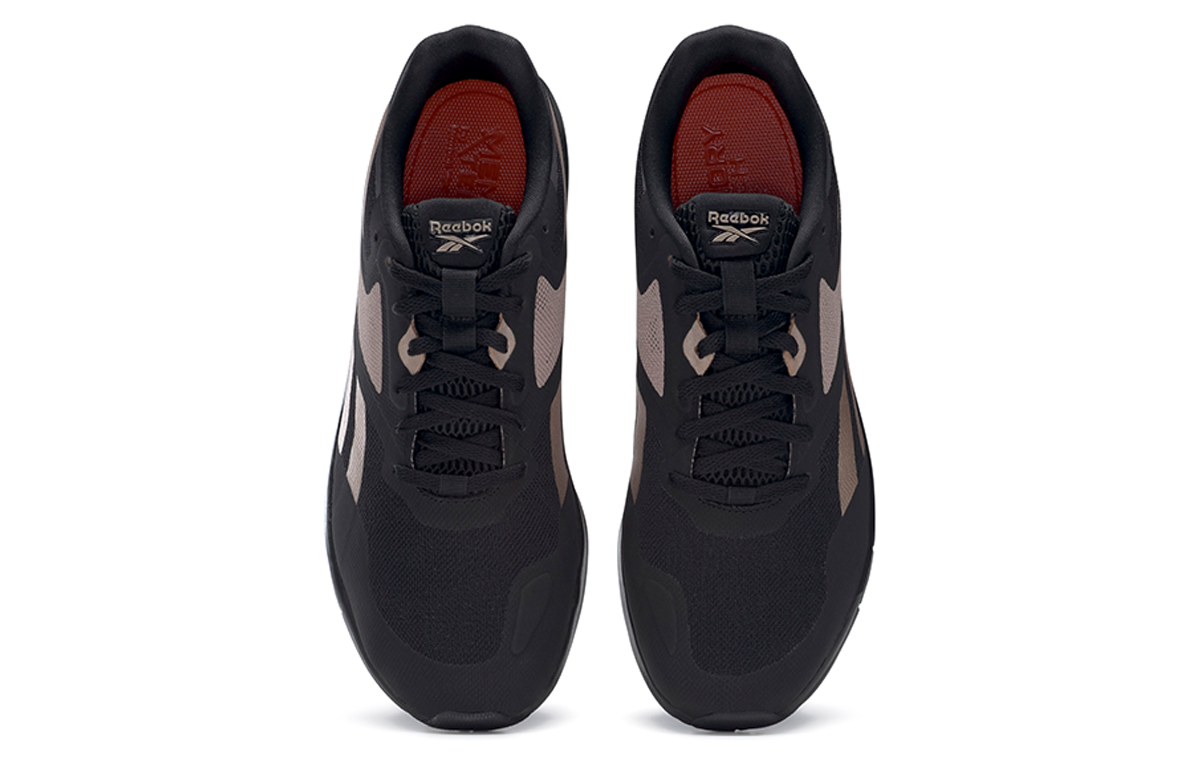 Shop (W) Reebok Runner 4.0 ''Noir Or'' FZ5511