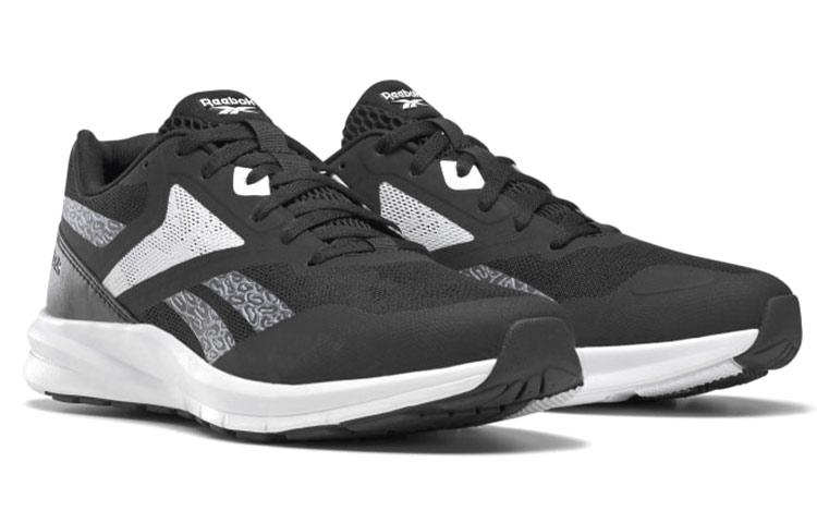 Lookbook (W) Reebok Runner 4.0 ''Zwart Wit'' GY3180