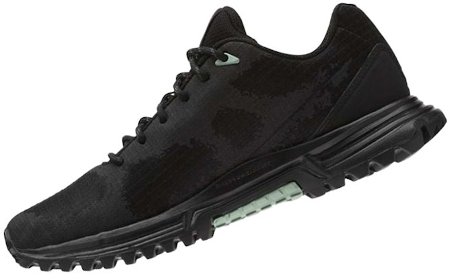 (W) Reebok Sawcut Hitam 'Lari Nyaman Penyerapan Kejut' CN5019 Lookbook (W) Reebok Sawcut Hitam 'Lari Nyaman Penyerapan Kejut' CN5019