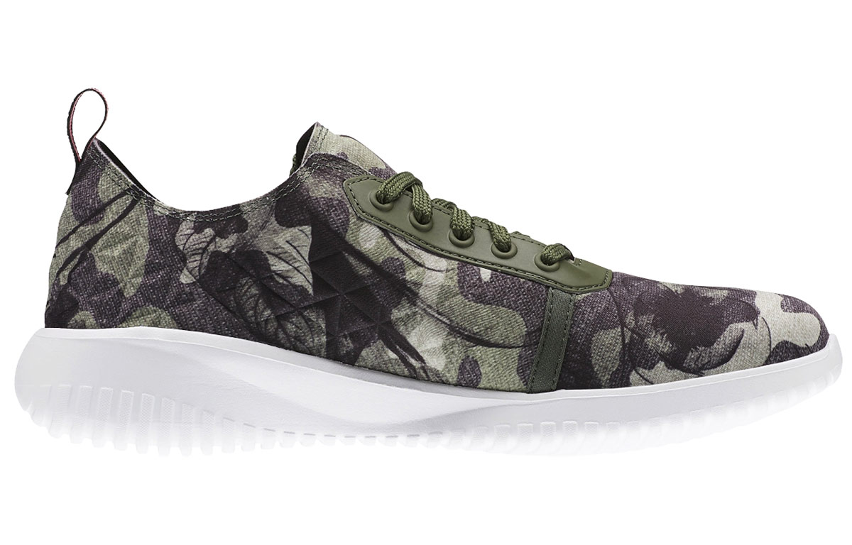 Order (W) Reebok Skyscape Revolution Grün Sneakers AR3128