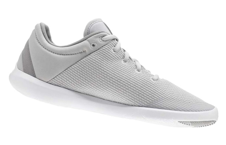 Shop Reebok Studio BAsics 輕便透氣 低筒運動鞋 女款 灰色