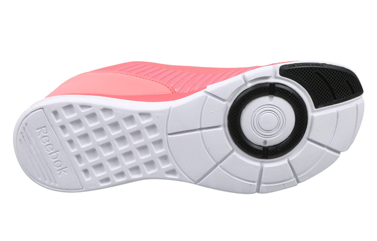 Details for (W) Reebok Studio Esoterra Entraînement ''Rose'' FW0556